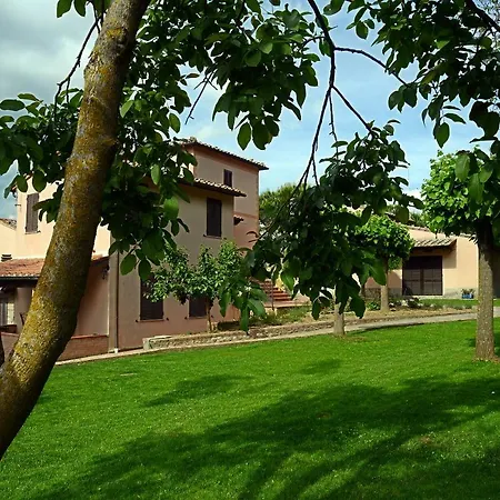 Vacanza - Paola * Montepulciano Stazione
