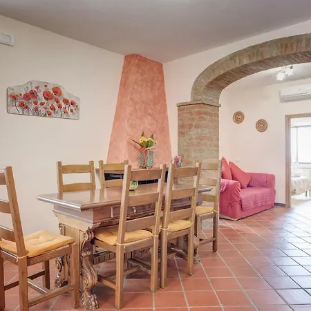 Appartement Vacanza - Paola Montepulciano Stazione